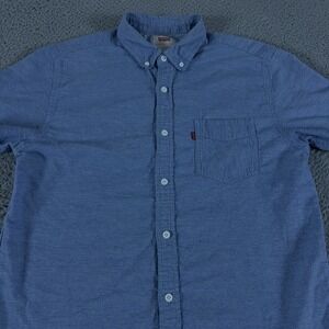 Levis Shirt Mens Medium Blue Chambray Short Sleeve Light Wash Denim Button Down